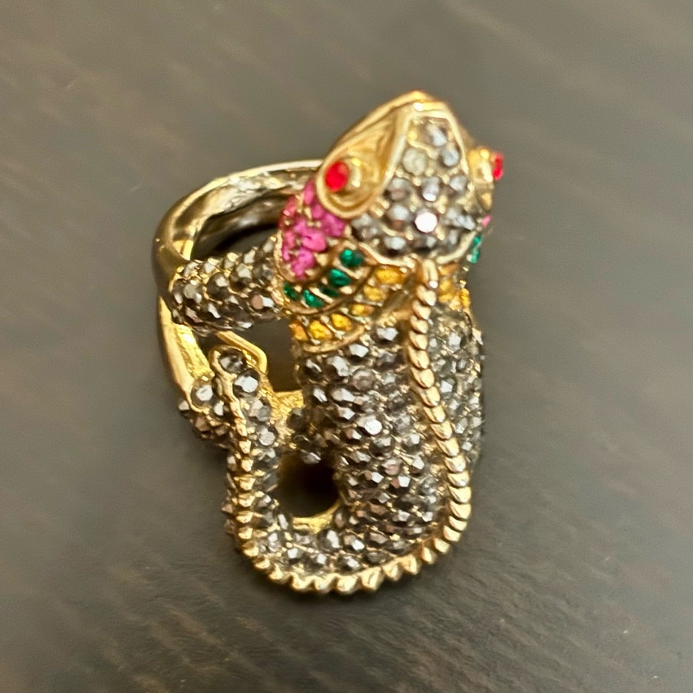 Spring Street Rhinestone Gecko Statement Ring - Picture 3 of 7